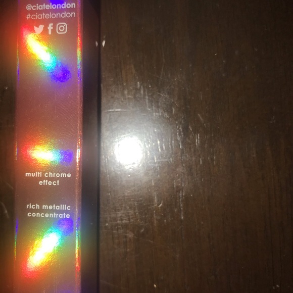 Ciate Shadow Flip Liquid Eyeshadow - Picture 3 of 7